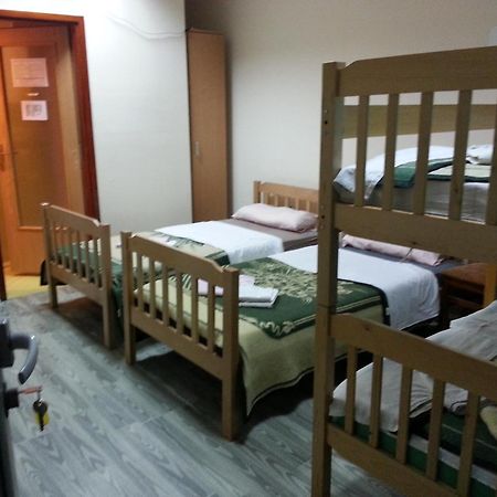 Motel Le Village Skopje Ruang foto