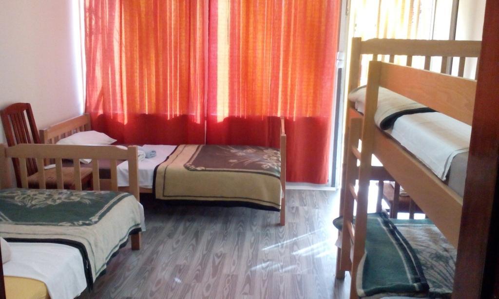Motel Le Village Skopje Bagian luar foto