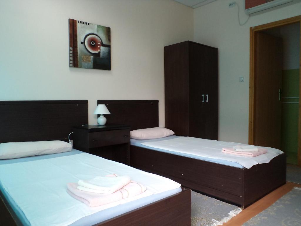 Motel Le Village Skopje Ruang foto